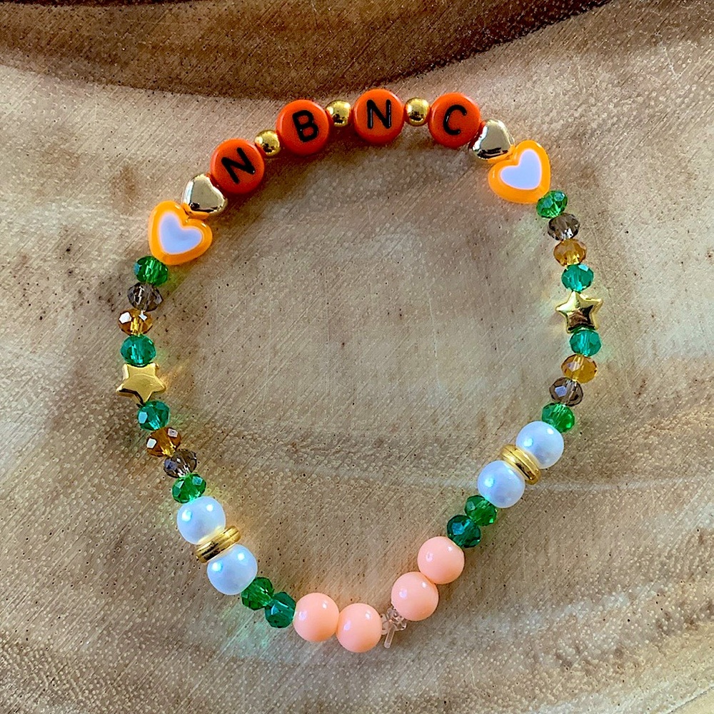 5 for $10 Taylor Swift Handmade Friendship Beaded Bracelet
“No Body No Crime”